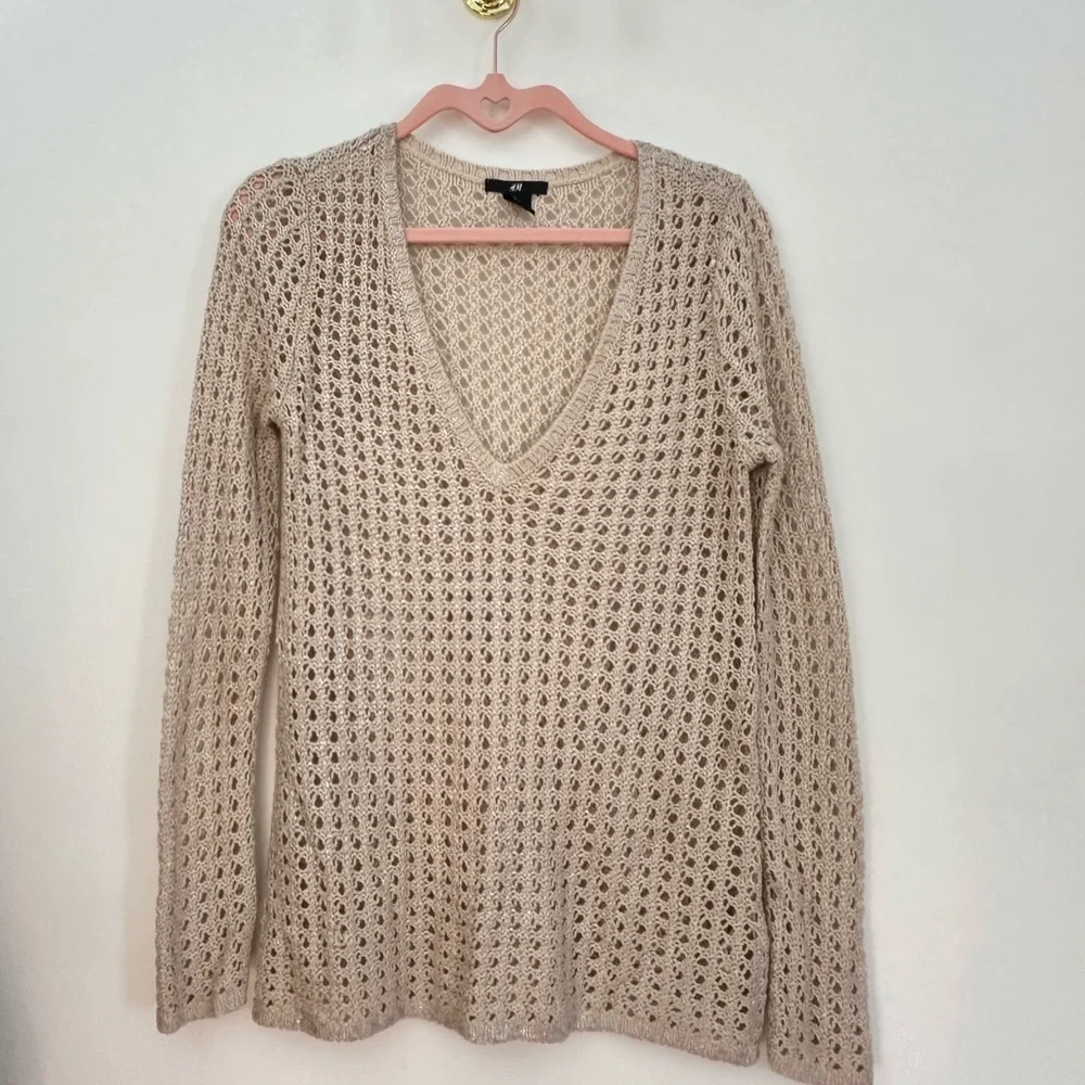 H&M Beige Open Knit V-Neck Sweater - Picture 1 of 5